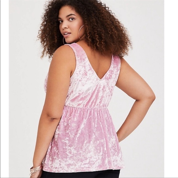 Torrid 5 VELVET SURPLICE BABYDOLL TANK pink - Picture 3 of 9